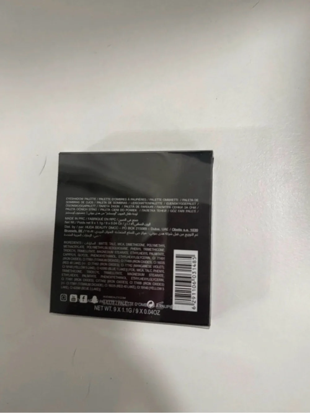 HUDA BEAUTY Mauve & Pink Eyeshadow Palette